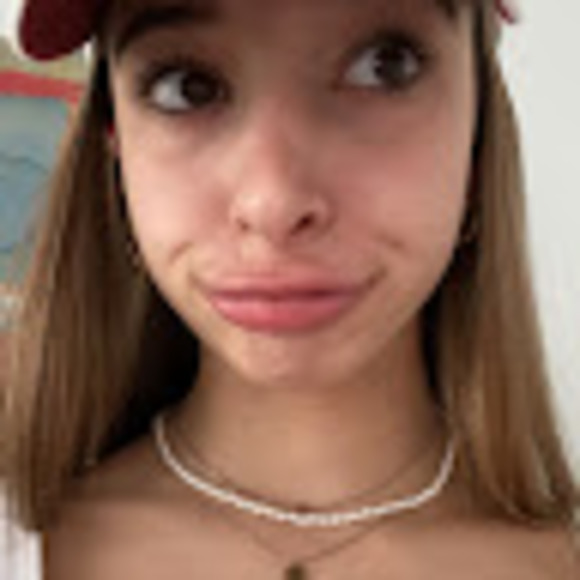 Meet your Posher, Brianna - Picture 1 of 1